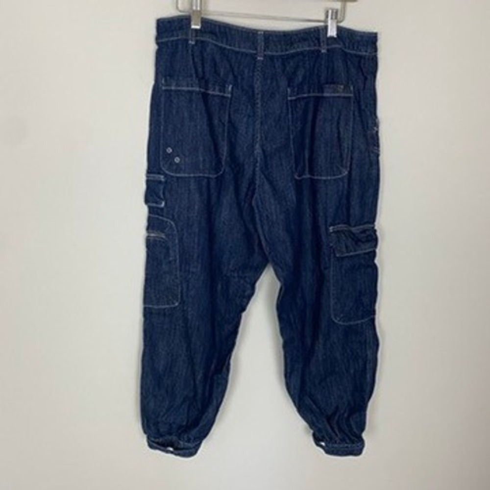 Pilcro Seamed Sport Low Rise Cargo Jeans Dark Wash Jogger Style Women's Size 31P - Picture 6 of 9